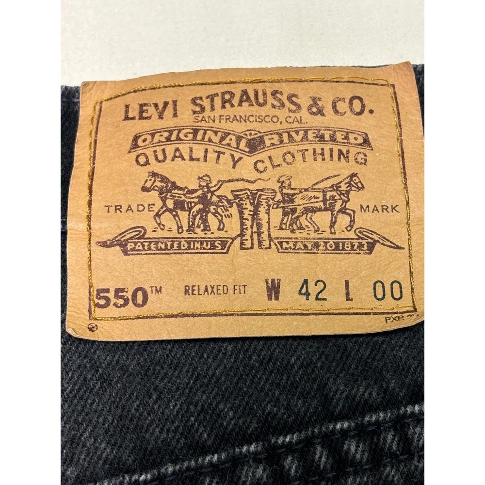 Vintage Levi's‎ 550 Relaxed Fit Black Denim Shorts Men's W42 11-95 Orange tag